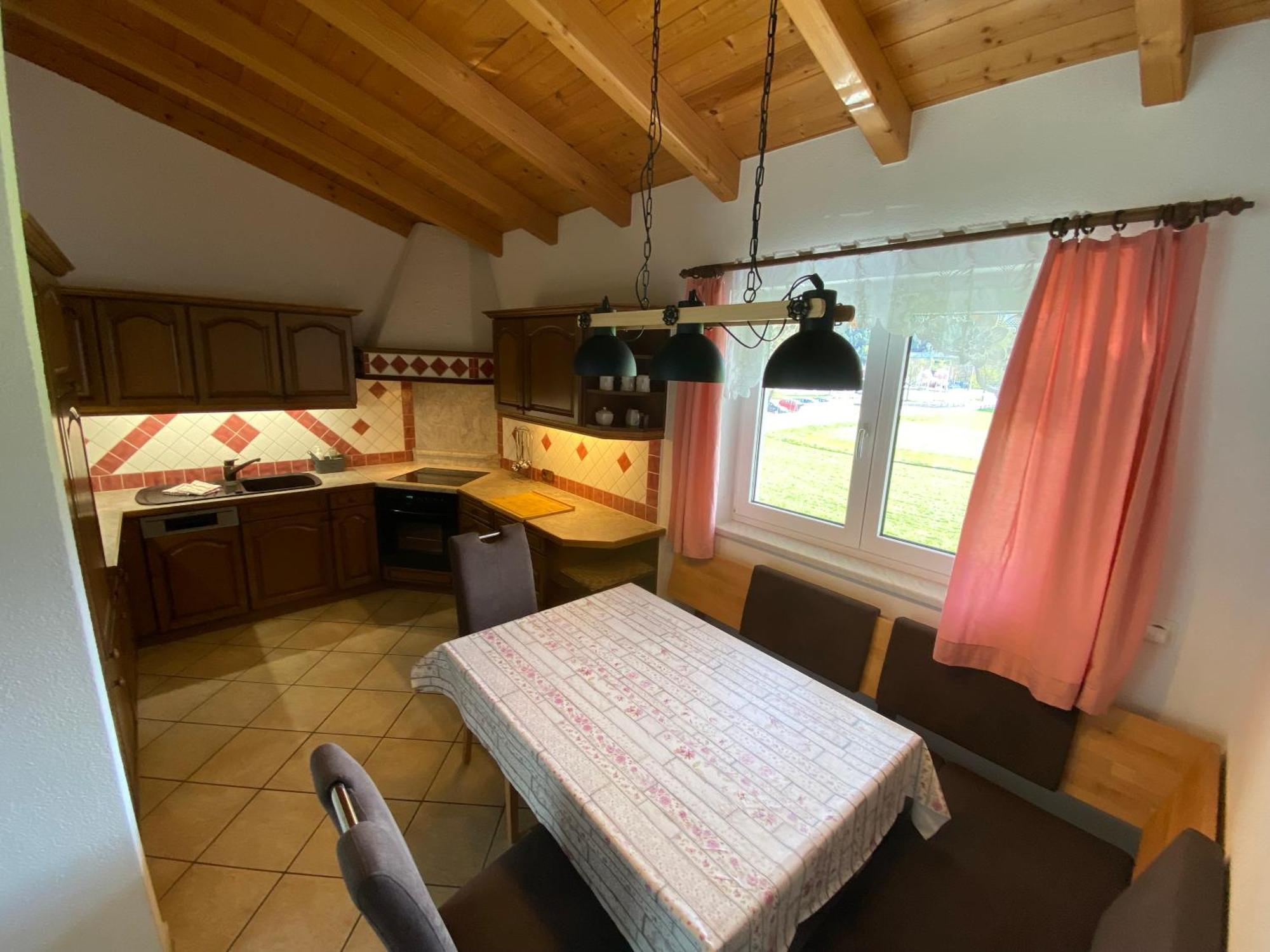 Ferienwohnung Mark-Oehmen Imst Esterno foto